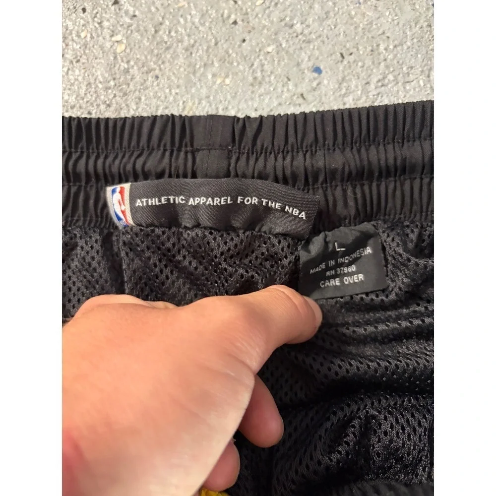 Vintage Y2K NBA x FUBU Athletic Mens‎ NBA Track Pants Lined Joggers Large